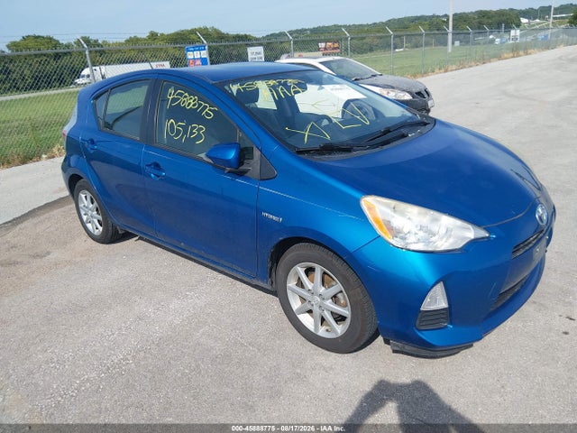 2013 TOYOTA PRIUS THREE