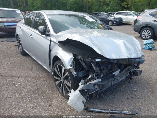 2022 NISSAN ALTIMA SR FWD
