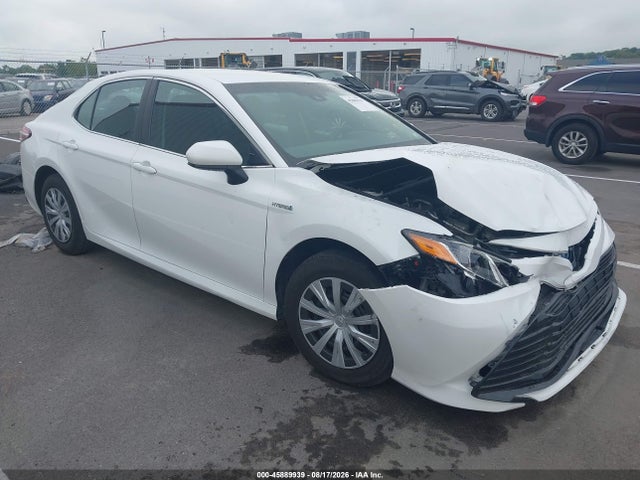 2018 TOYOTA CAMRY LE
