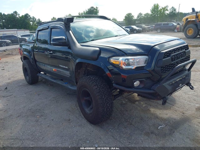 2017 TOYOTA TACOMA SR5 V6