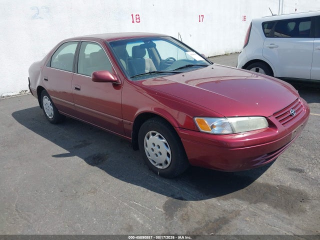 1999 TOYOTA CAMRY LE