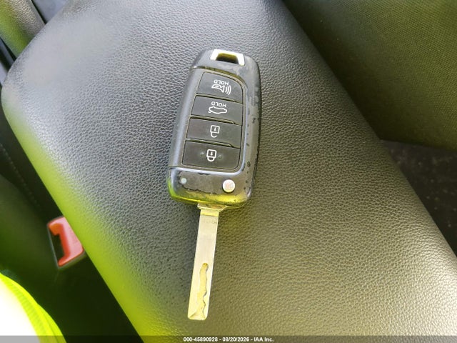 2023 HYUNDAI ELANTRA SE 11