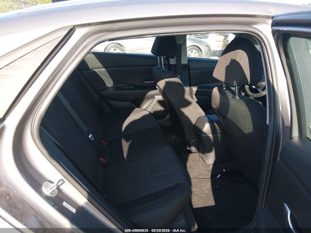 2023 HYUNDAI ELANTRA SE 8