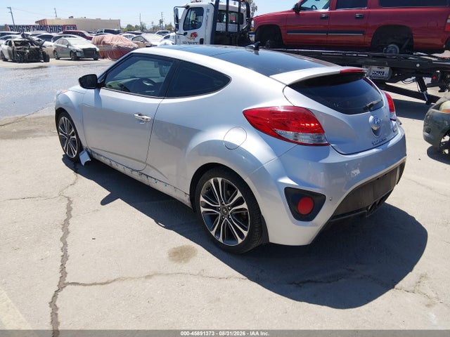 صورة 3 لـ 2016 Hyundai VELOSTER TURBO