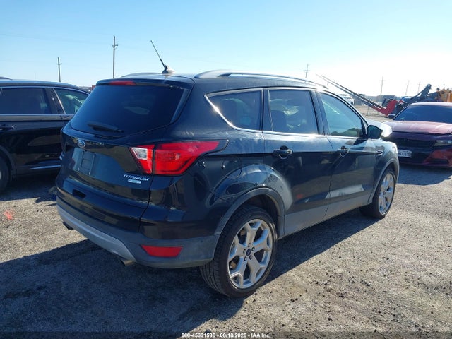 2019 FORD ESCAPE TITANIUM 4