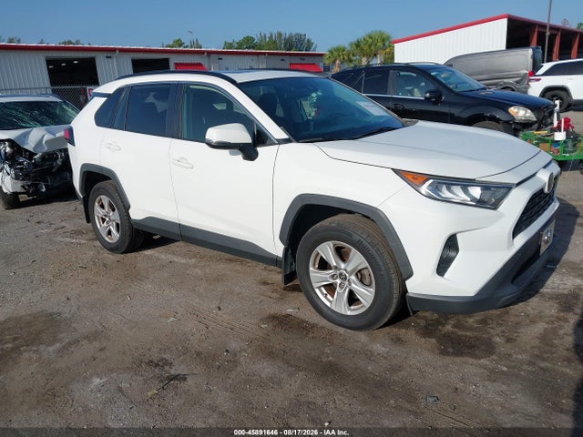 2019 TOYOTA RAV4 XLE