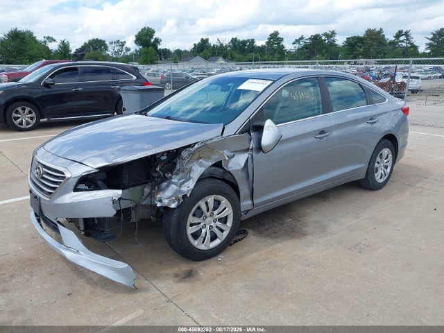 2015 Hyundai SONATA SE 照片 2
