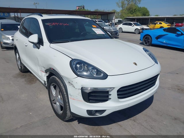 2016 PORSCHE CAYENNE 