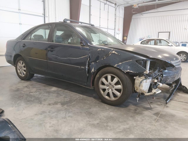 2002 TOYOTA CAMRY XLE