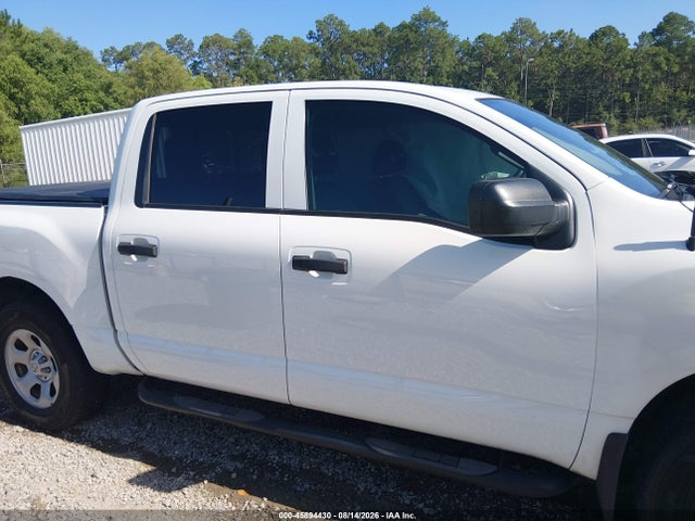صورة 14 لـ 2019 Nissan TITAN S