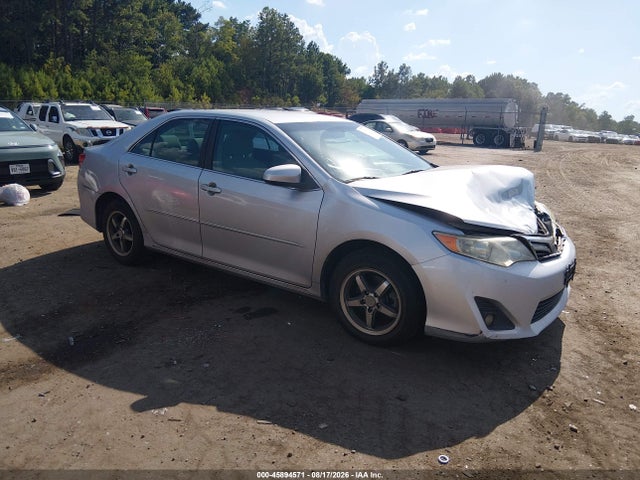 2013 TOYOTA CAMRY LE