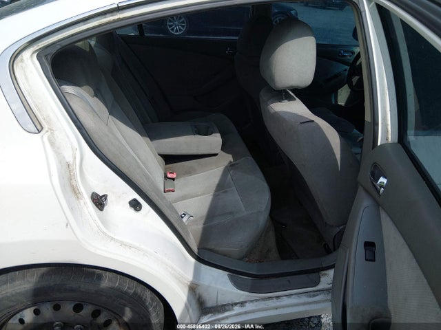 صورة 8 لـ 2009 Nissan ALTIMA 2.5