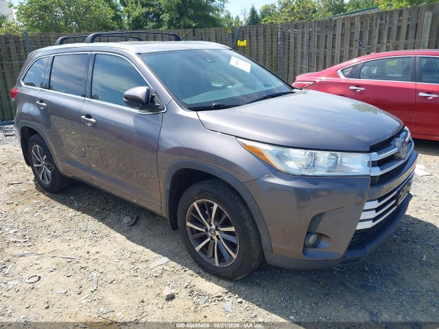 2017 TOYOTA HIGHLANDE XLE