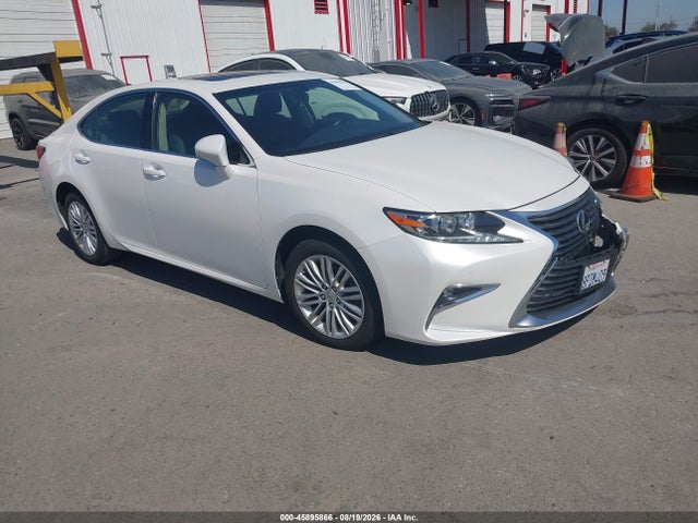2016 LEXUS ES 