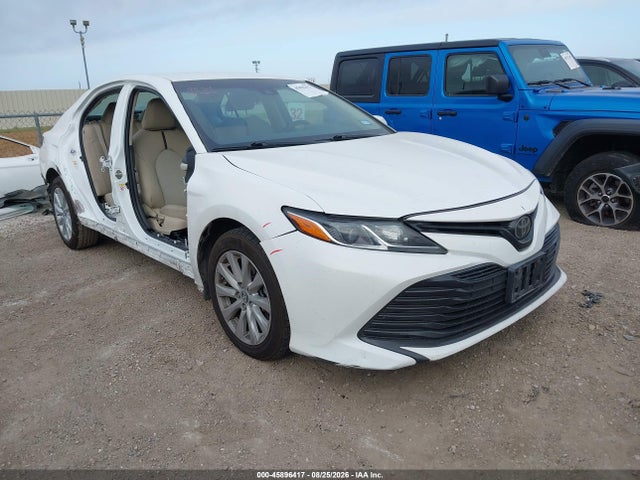 2018 TOYOTA CAMRY LE
