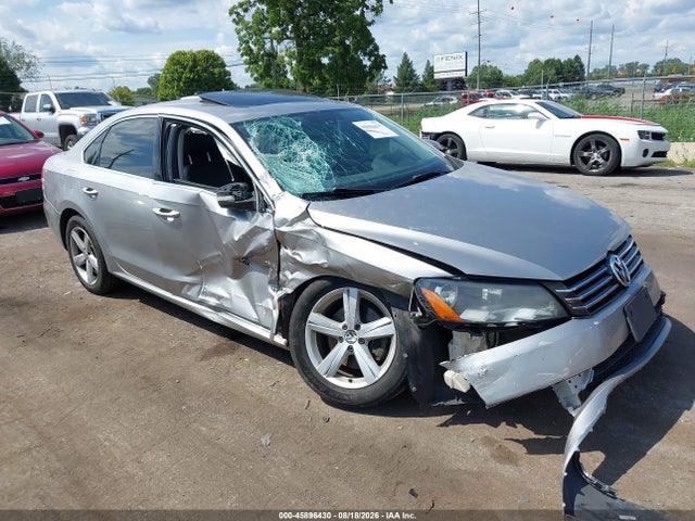 2013 VOLKSWAGEN PASSAT 2.5L SE