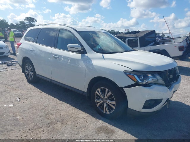2019 NISSAN PATHFINDE SV