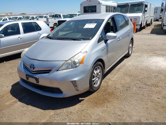 2014 Toyota PRIUS V THREE — фото 6