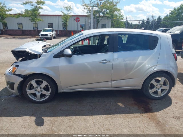 2014 Chevrolet SONIC LTZ AUTO 照片 14