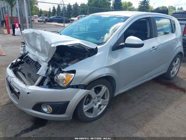 2014 Chevrolet SONIC LTZ AUTO 照片 2