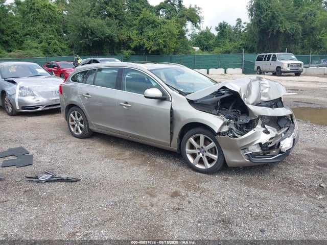 2016 VOLVO V60 T5 DRIVE-E PREMIER