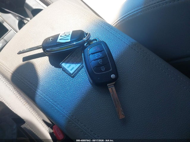 2018 HYUNDAI TUCSON SE 11