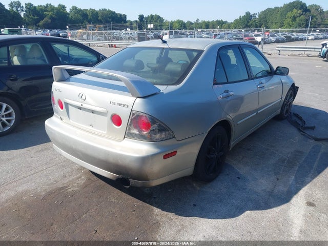 2004 Lexus IS 300 — фото 4