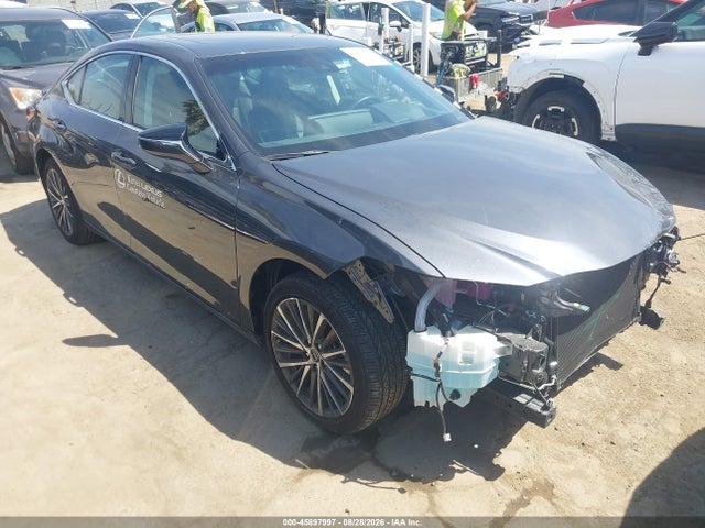 2025 LEXUS ES 