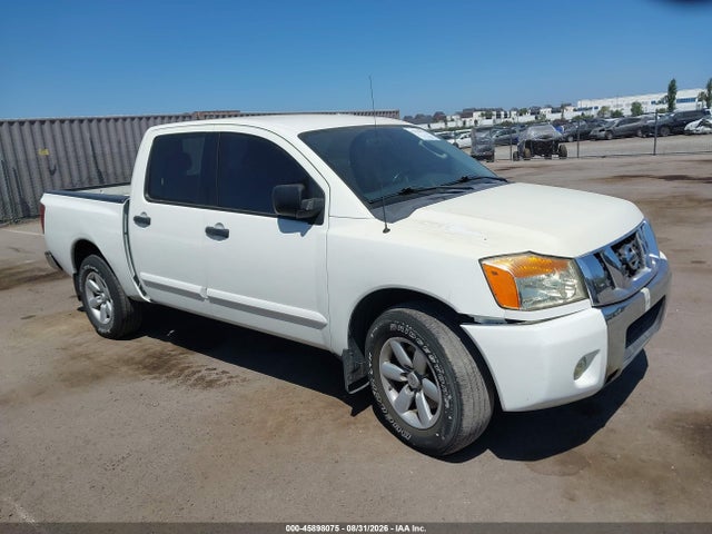2010 NISSAN TITAN SE