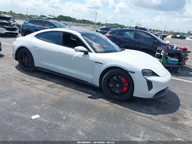 2022 Porsche Taycan Gts