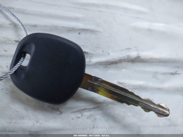 2012 Toyota YARIS L 照片 11