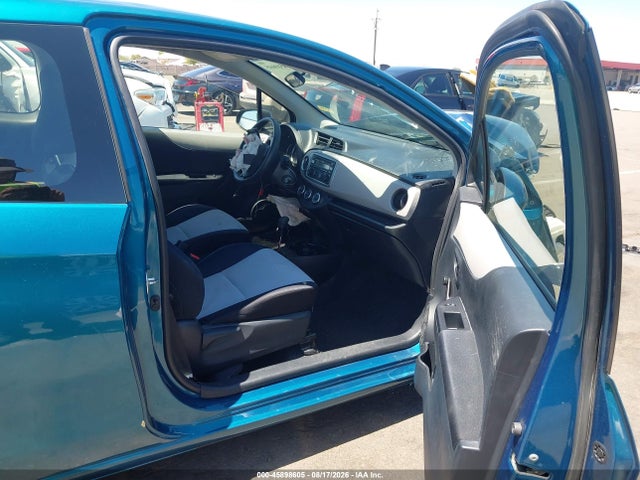 2012 Toyota YARIS L 照片 5