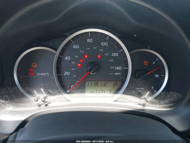 2012 Toyota YARIS L 照片 7
