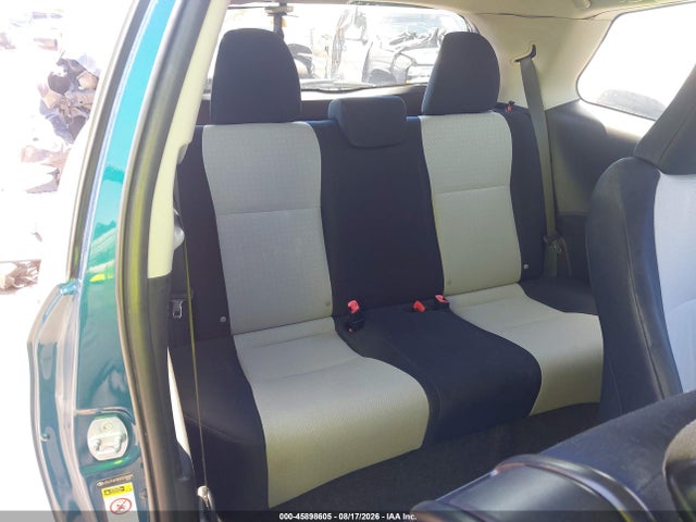 2012 Toyota YARIS L 照片 8