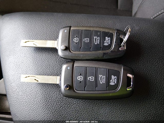 2023 HYUNDAI ELANTRA SE 11