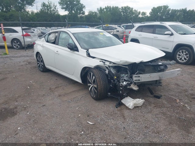 2021 NISSAN ALTIMA SR FWD