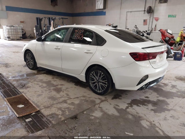 2023 KIA FORTE GT-LINE 3