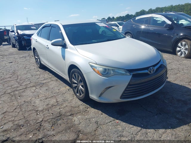 2015 TOYOTA CAMRY XLE