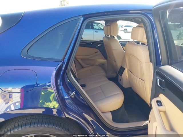 2026 PORSCHE MACAN T 8