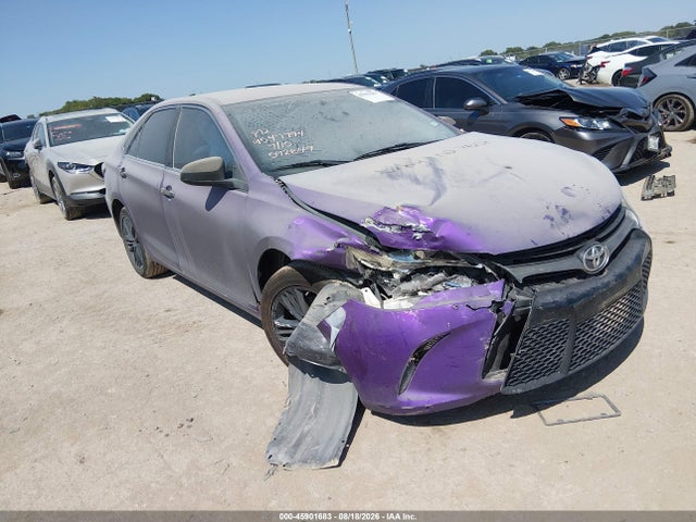 2016 TOYOTA CAMRY SE