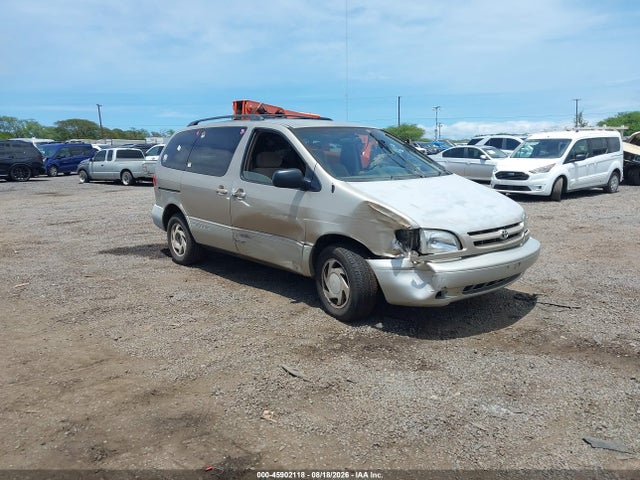 2000 TOYOTA SIENNA LE