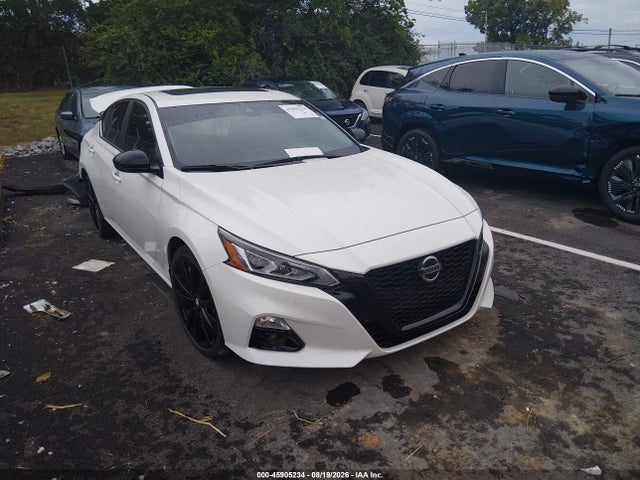 2022 NISSAN ALTIMA SR FWD