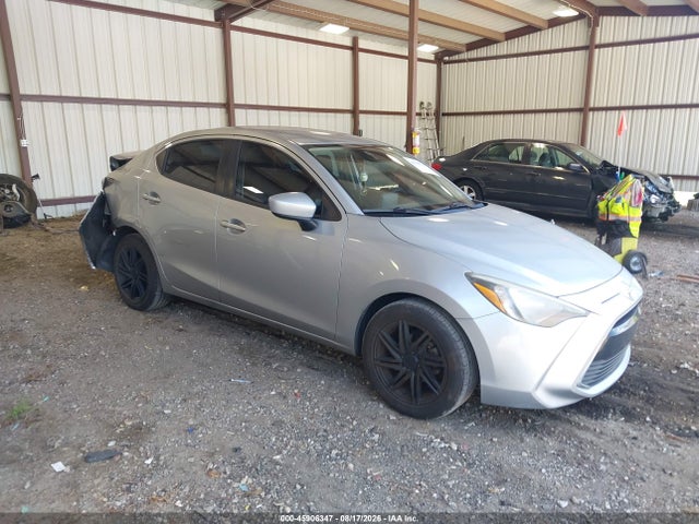 2017 TOYOTA YARIS 