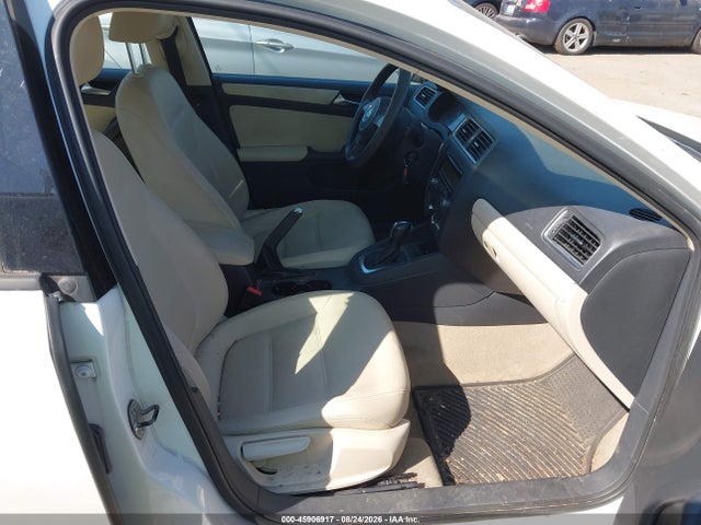 صورة 5 لـ 2011 Volkswagen JETTA 2.5L SE