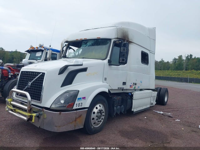 2016 VOLVO VN VNL