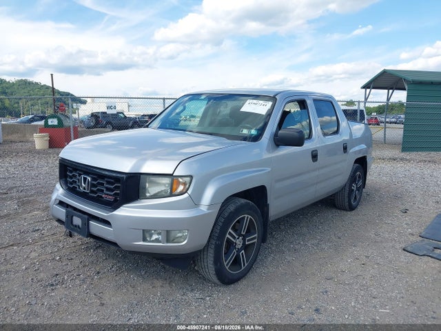 2014 Honda RIDGELINE SPORT 照片 2
