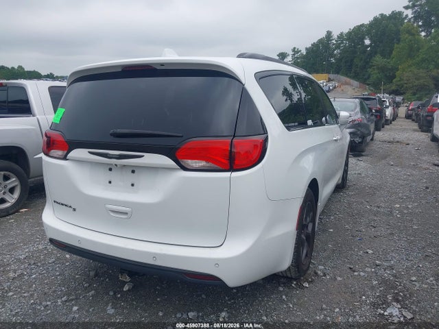 2018 CHRYSLER PACIFICA TOURING L 4
