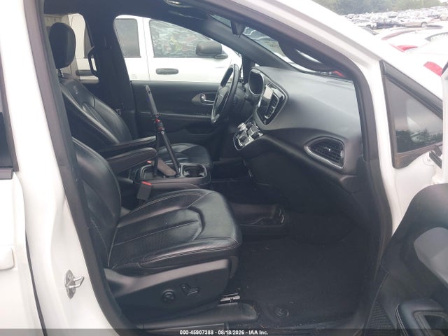 2018 CHRYSLER PACIFICA TOURING L 5