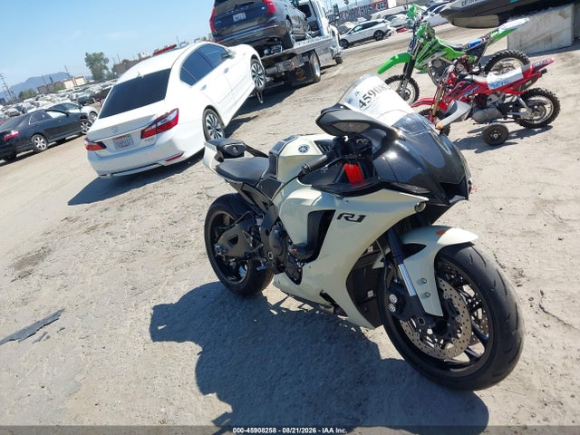 2024 YAMAHA YZF 