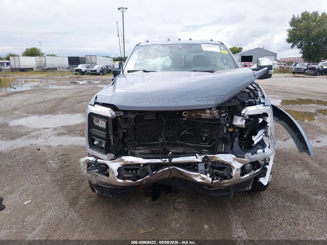 2026 FORD F-450 LARIAT 13